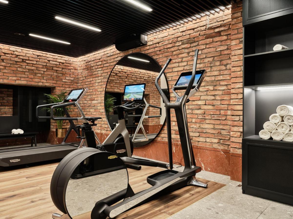 Hotel Altus Palace - Destigo Hotels Wrocław Eksteriør bilde CrossFit equipment